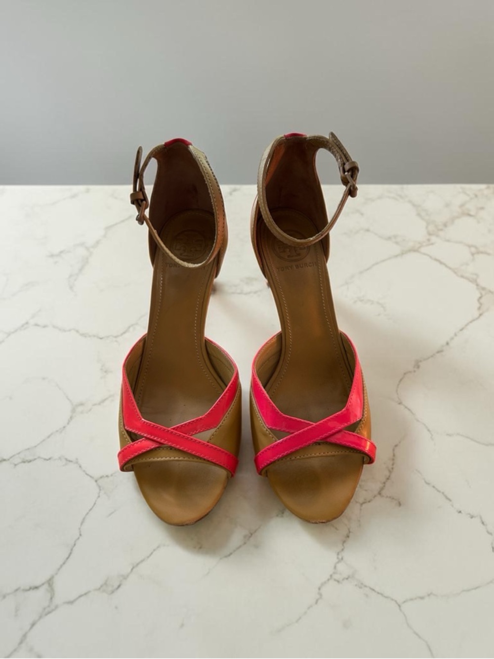 Authentic Tory Burch Lois heels Iced Coffee fluorescent Pink